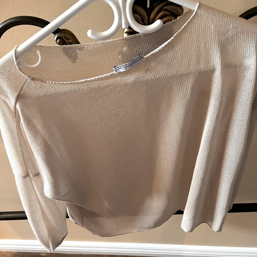 Zara Traffulic Mesh Top. - Picture 4 of 5